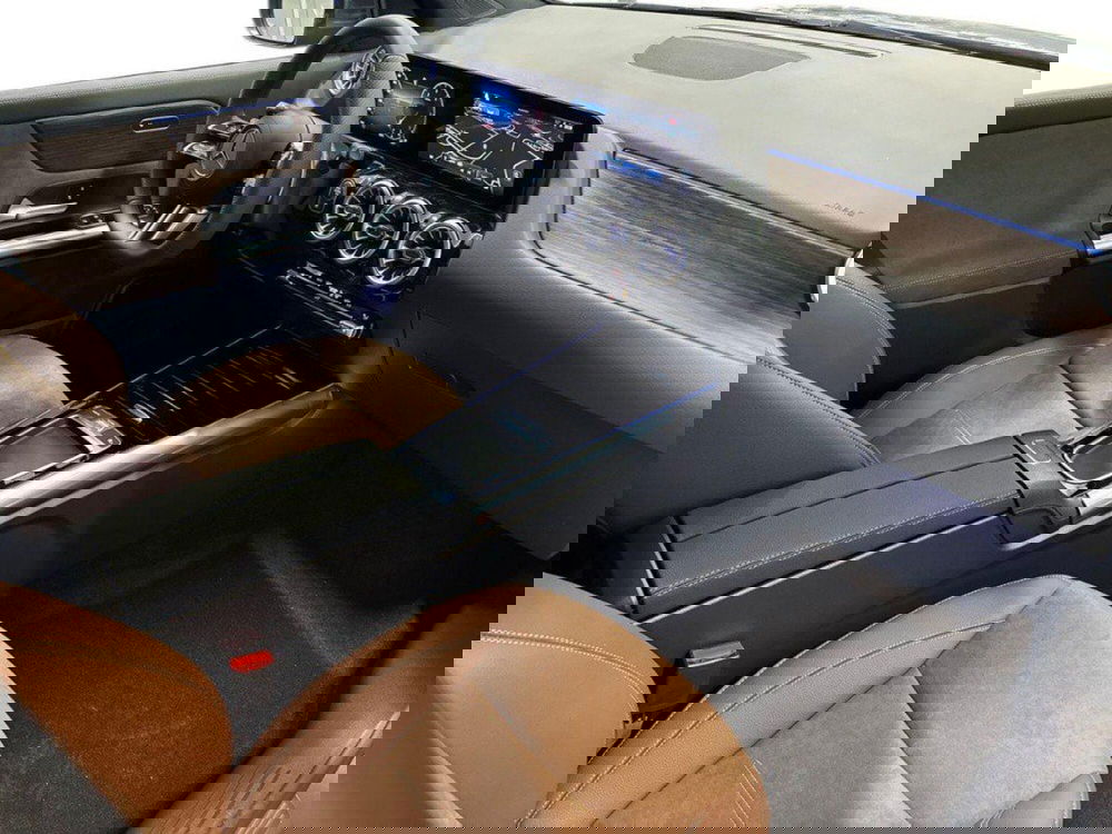 Mercedes-Benz GLA SUV nuova a Macerata (12)