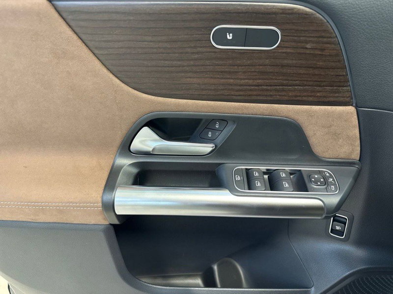 Mercedes-Benz GLA SUV nuova a Macerata (17)