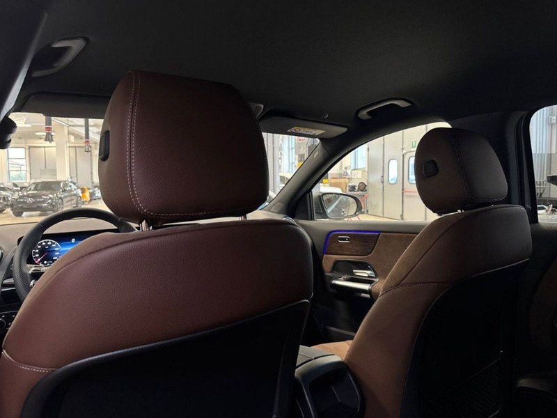 Mercedes-Benz GLA SUV nuova a Macerata (18)