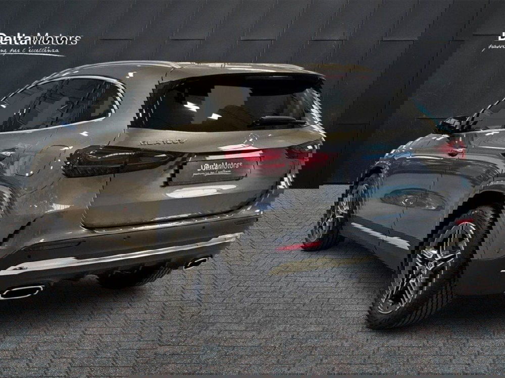 Mercedes-Benz GLA SUV nuova a Macerata (3)