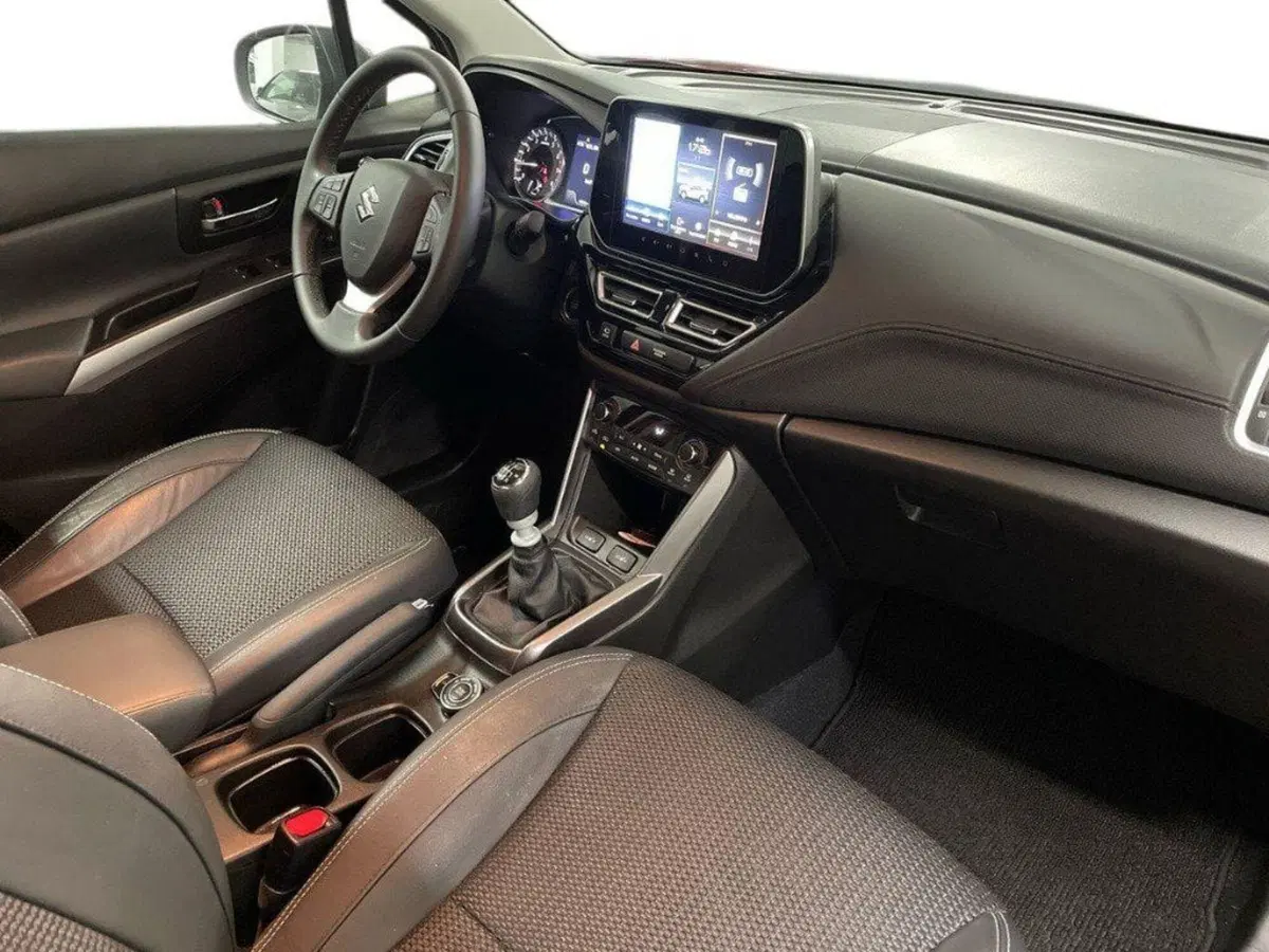 Suzuki S-Cross usata a Macerata (12)