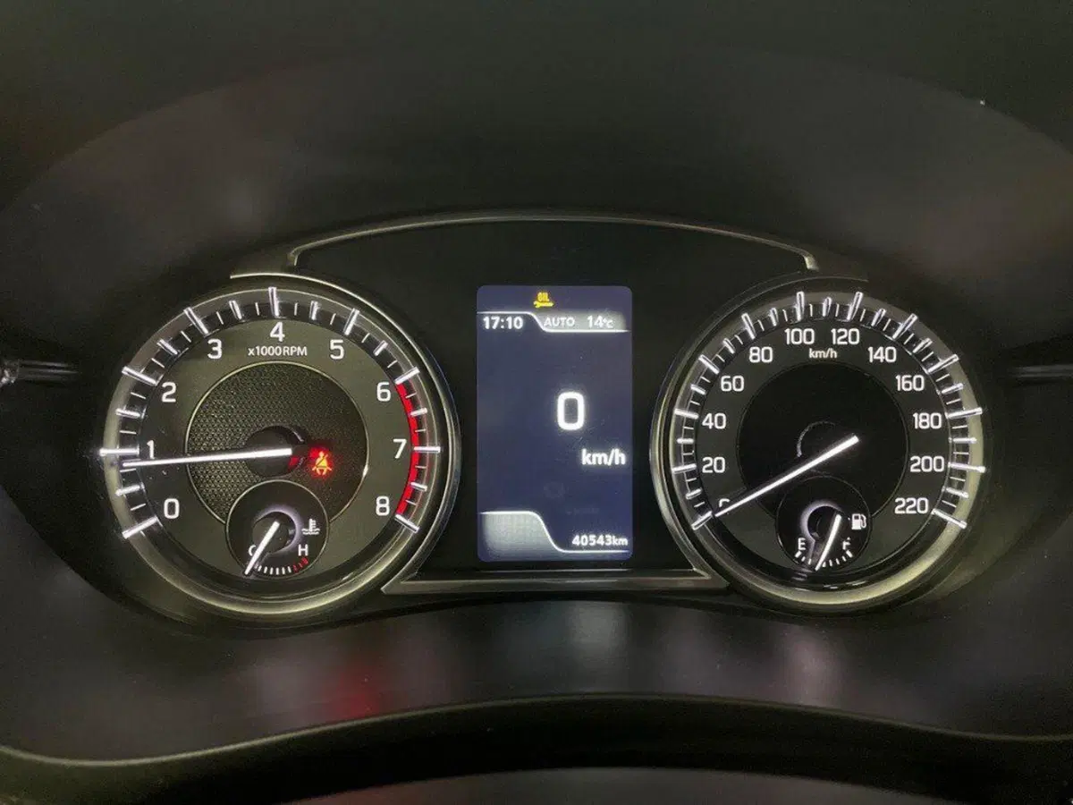 Suzuki S-Cross usata a Macerata (9)