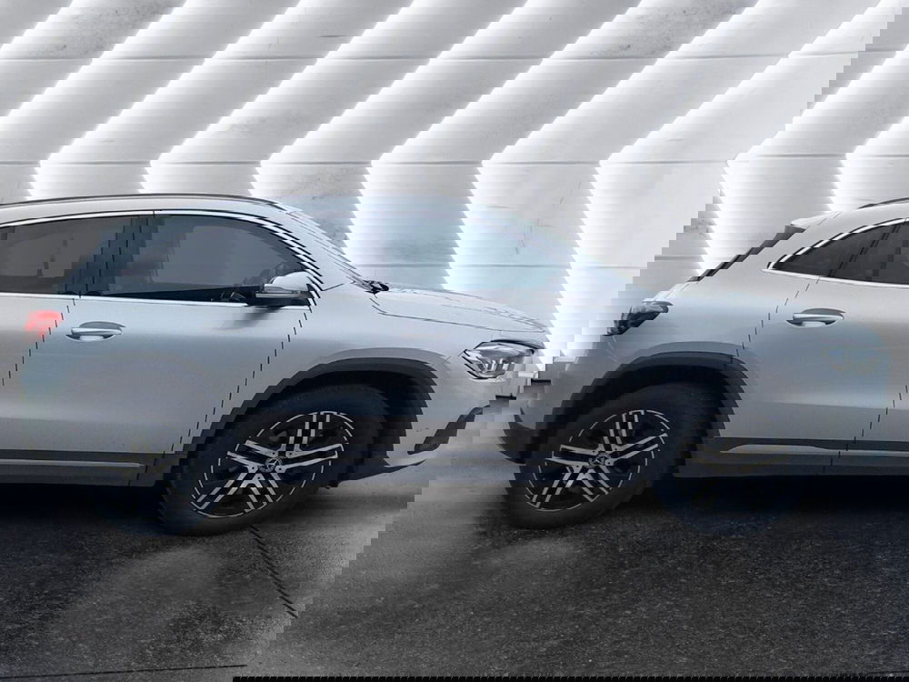 Mercedes-Benz GLA SUV usata a Salerno (4)
