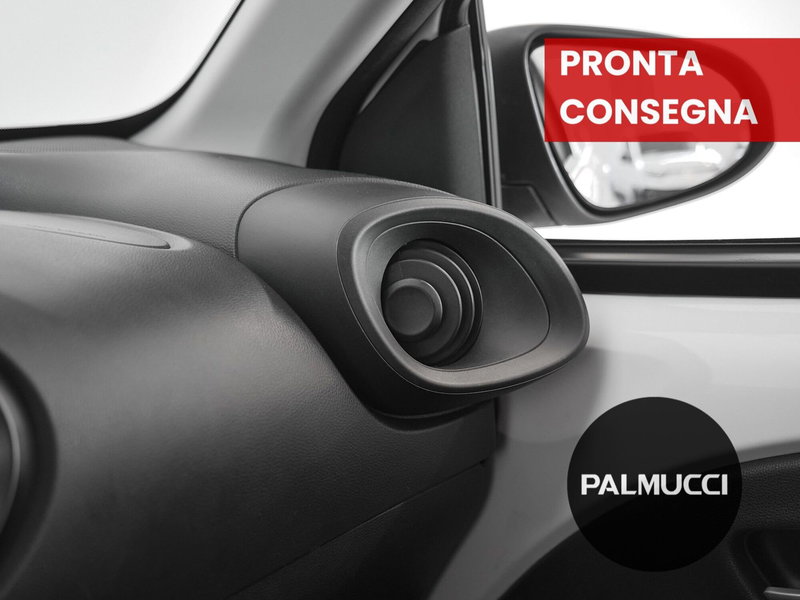 Toyota Aygo X usata a Prato (14)
