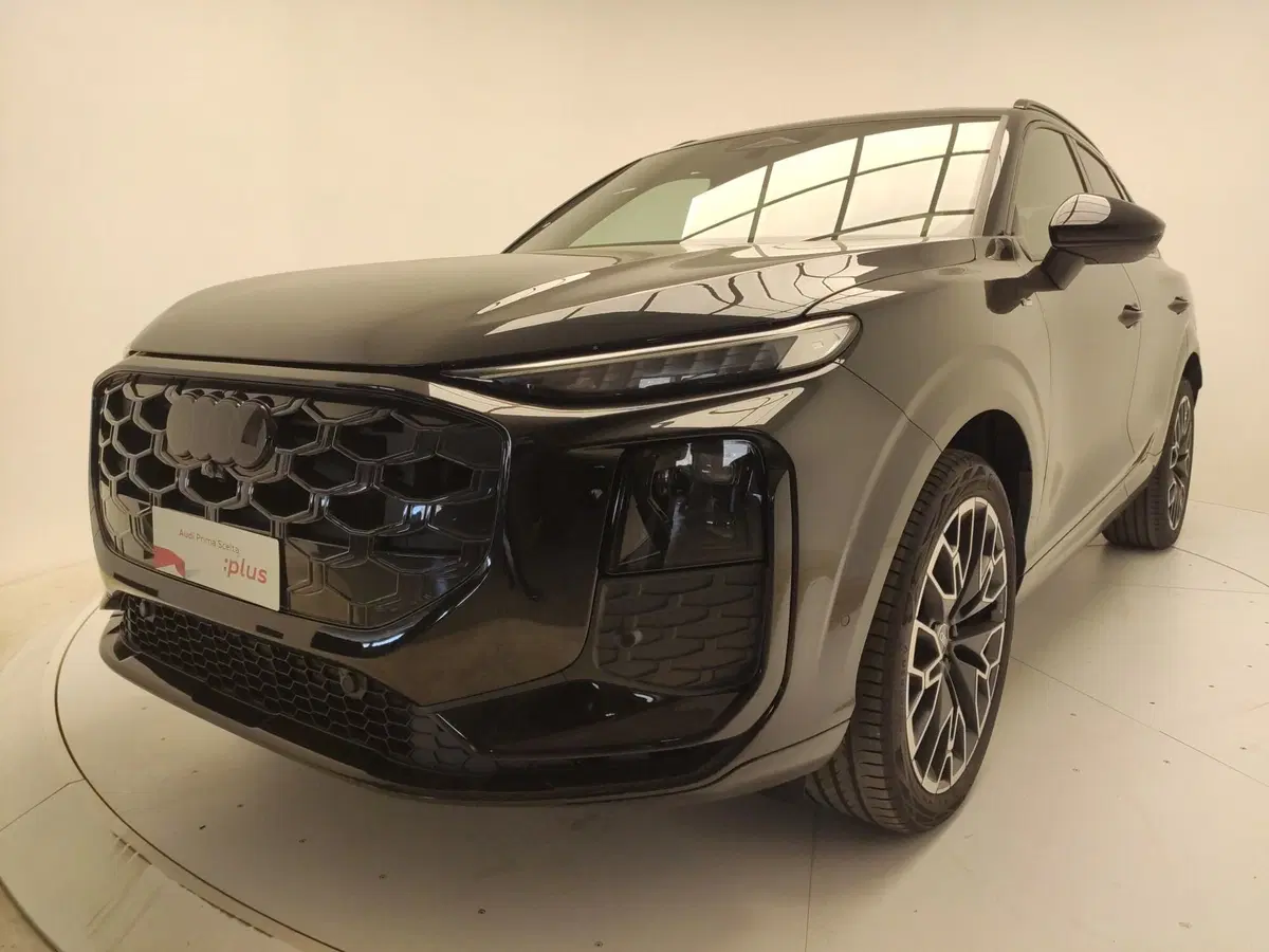 Audi Q3 Sportback nuova a Avellino (11)