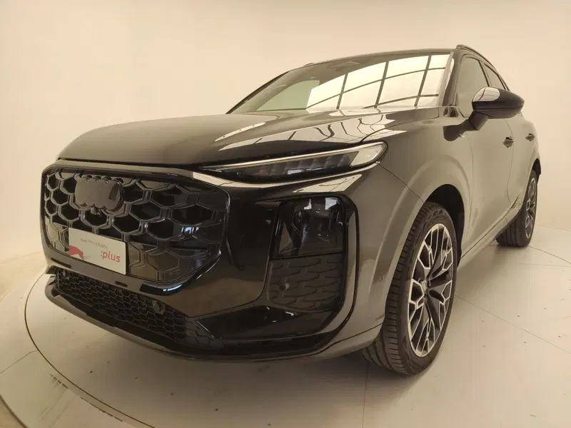 Audi Q3 Sportback nuova a Avellino (11)
