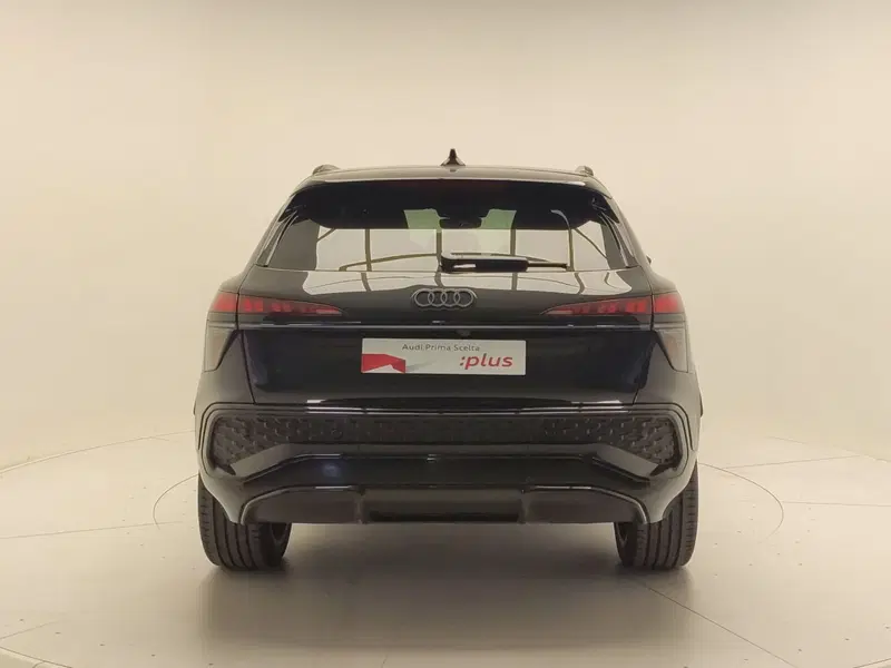 Audi Q3 Sportback nuova a Avellino (6)