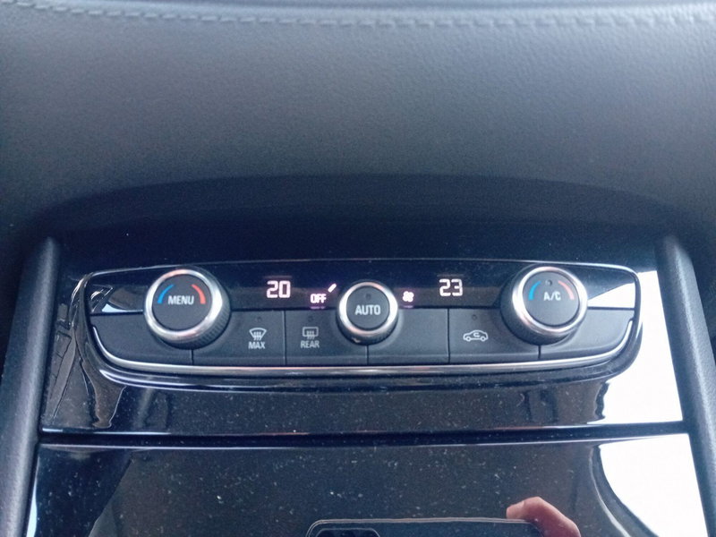 Opel Grandland X usata a Pordenone (20)