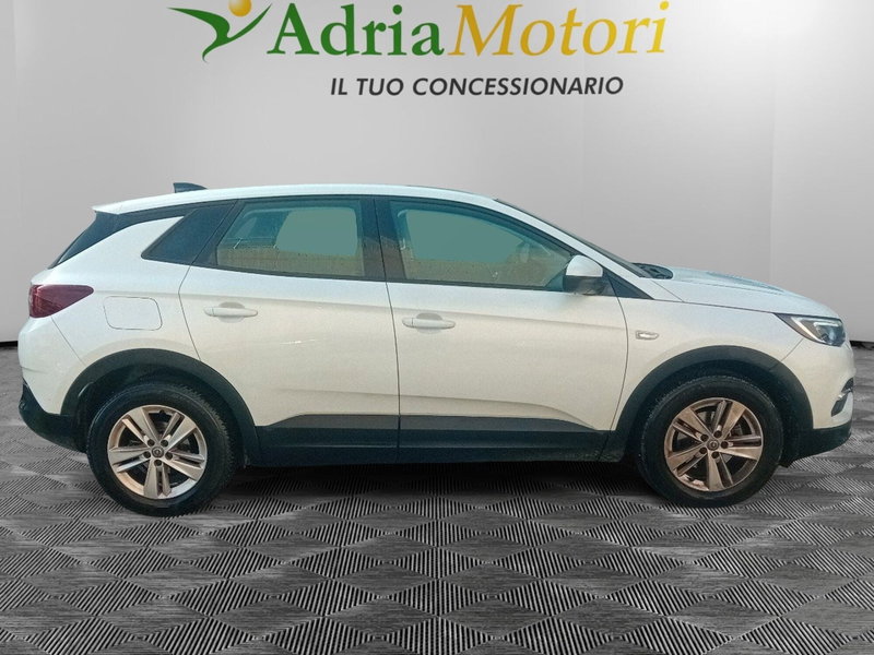 Opel Grandland X usata a Pordenone (6)