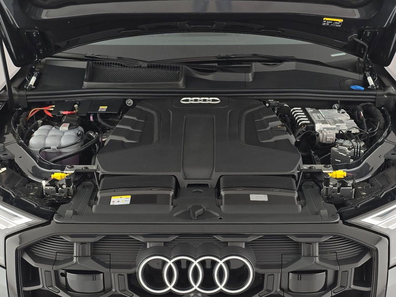 Audi Q7 usata a Alessandria (8)