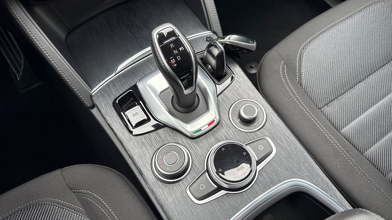 Alfa Romeo Stelvio usata a Treviso (11)