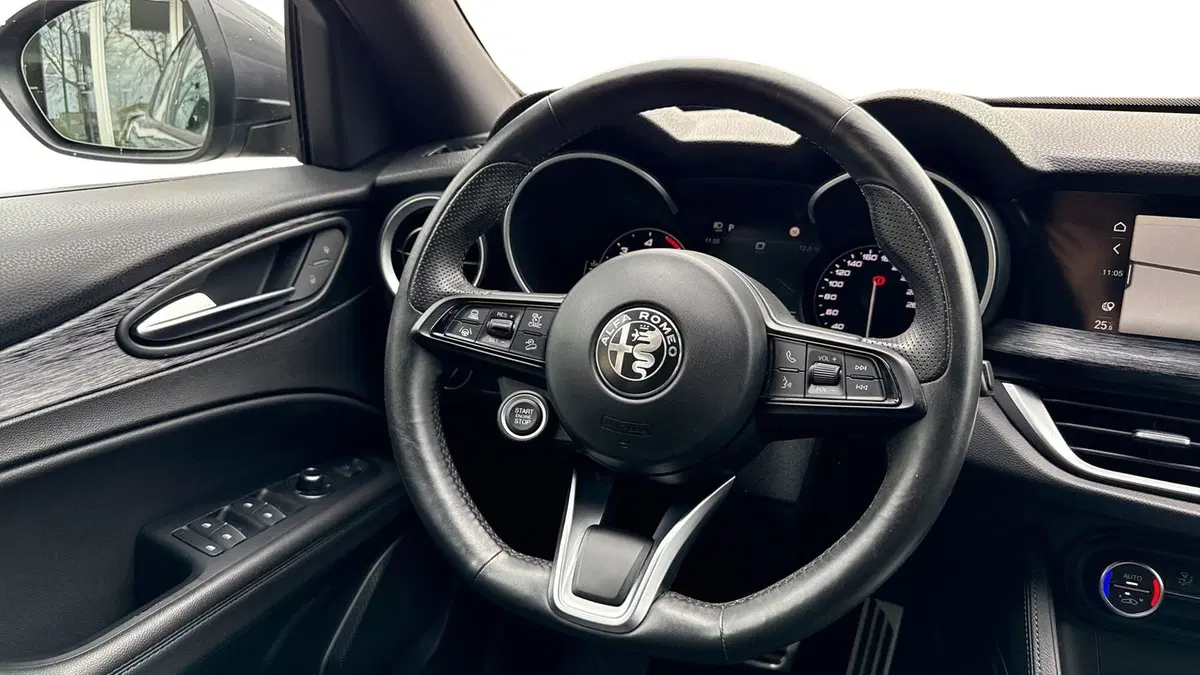 Alfa Romeo Stelvio usata a Treviso (14)
