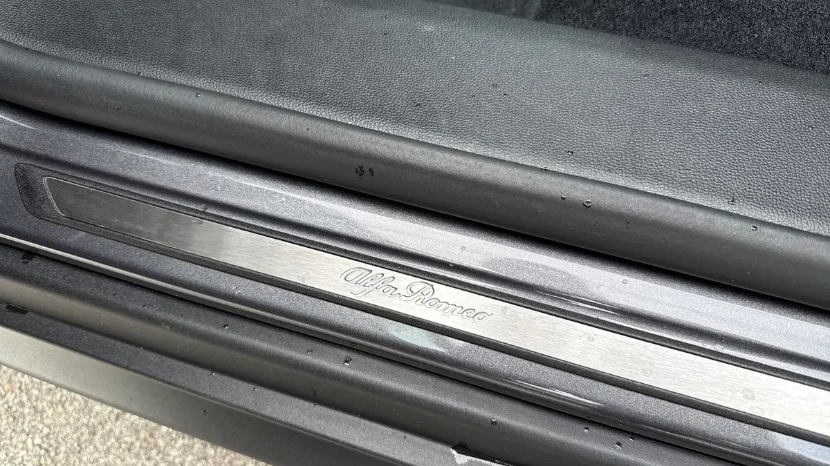 Alfa Romeo Stelvio usata a Treviso (19)