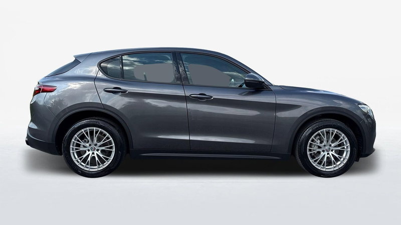 Alfa Romeo Stelvio usata a Treviso (4)