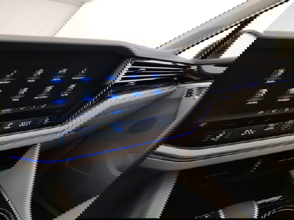 Volkswagen Touareg usata a Massa-Carrara (14)