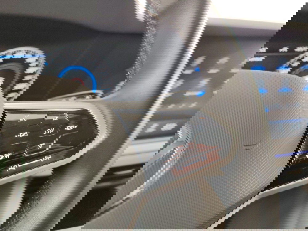 Volkswagen Touareg usata a Massa-Carrara (15)