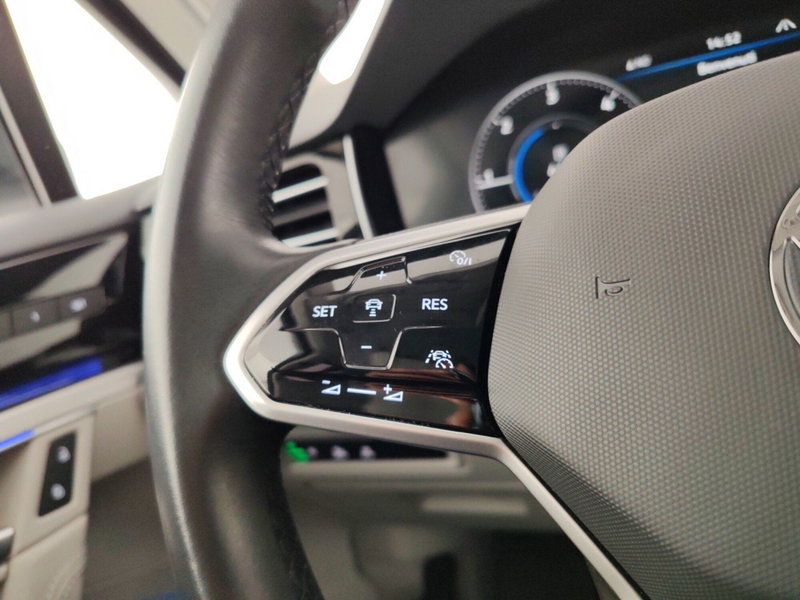 Volkswagen Touareg usata a Massa-Carrara (16)