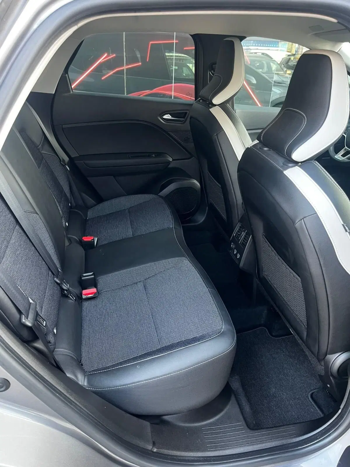 Renault Captur usata a Rimini (10)