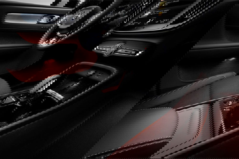 Volvo XC40 usata a Palermo (14)