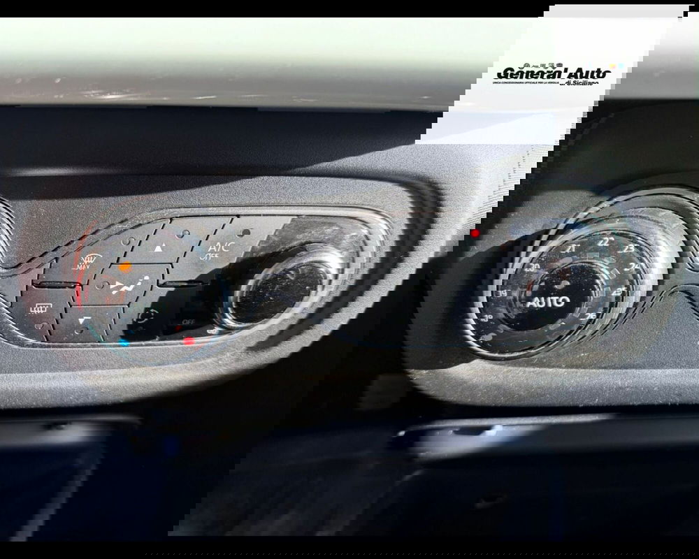 Renault Twingo usata a Lucca (17)