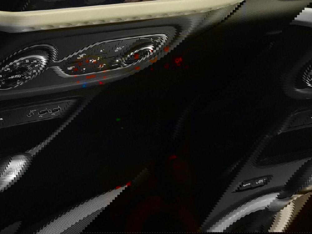 Renault Twingo usata a Milano (12)