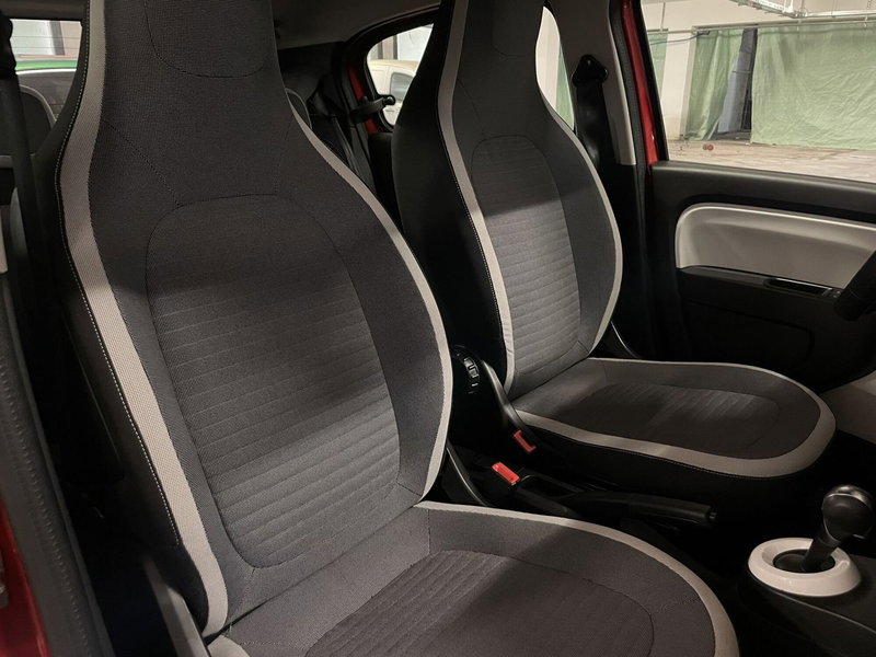 Renault Twingo usata a Milano (14)