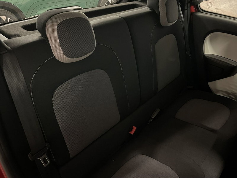 Renault Twingo usata a Milano (15)