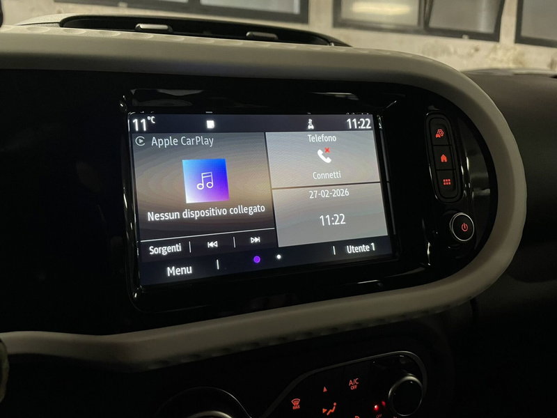 Renault Twingo usata a Milano (9)