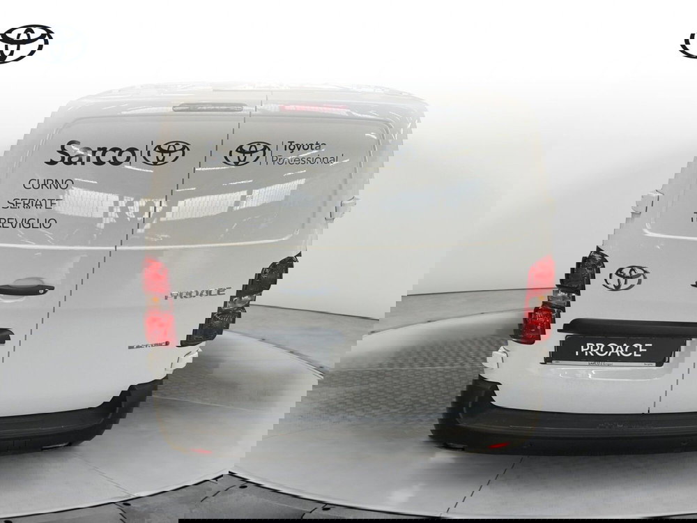 Toyota Proace nuova a Bergamo (3)