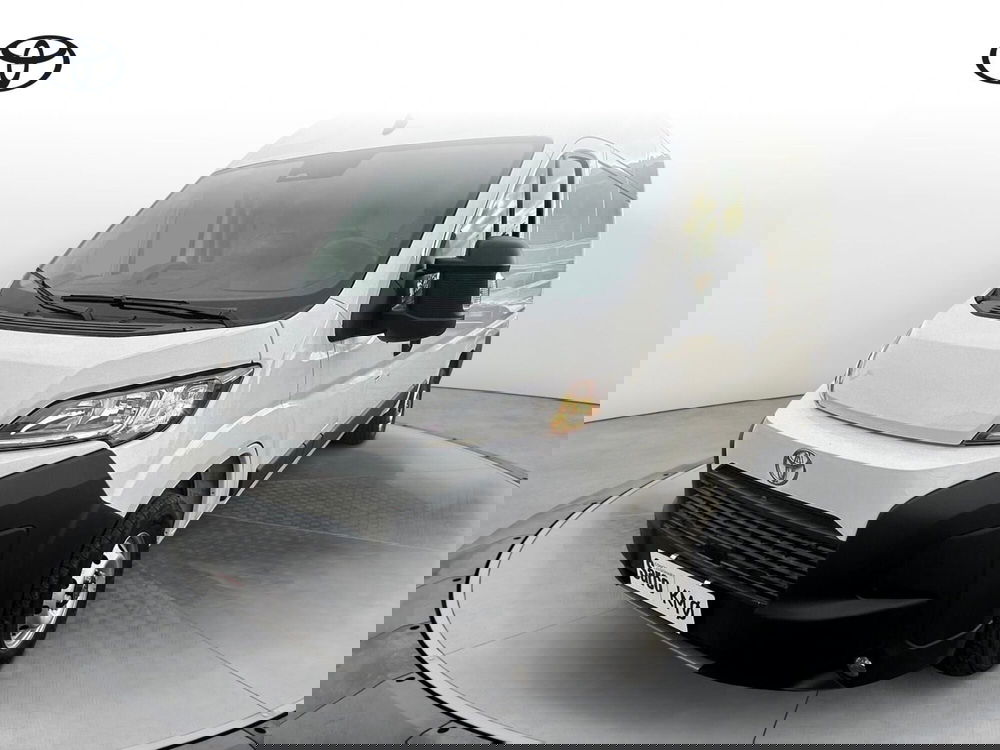 Toyota Proace Max Furgone nuova a Bergamo
