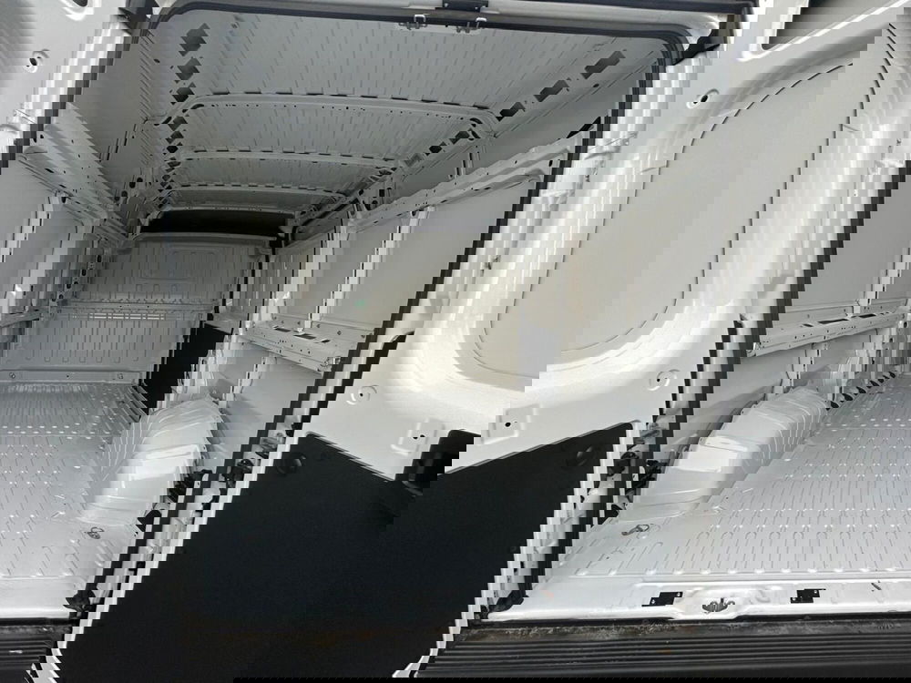 Toyota Proace Max Furgone nuova a Bergamo (9)