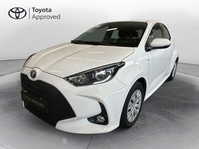 Toyota Yaris 1.5 Hybrid 5 porte Energy del 2023 usata a Curno