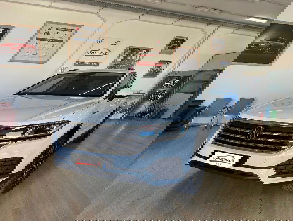 Volkswagen Touareg usata a Bari