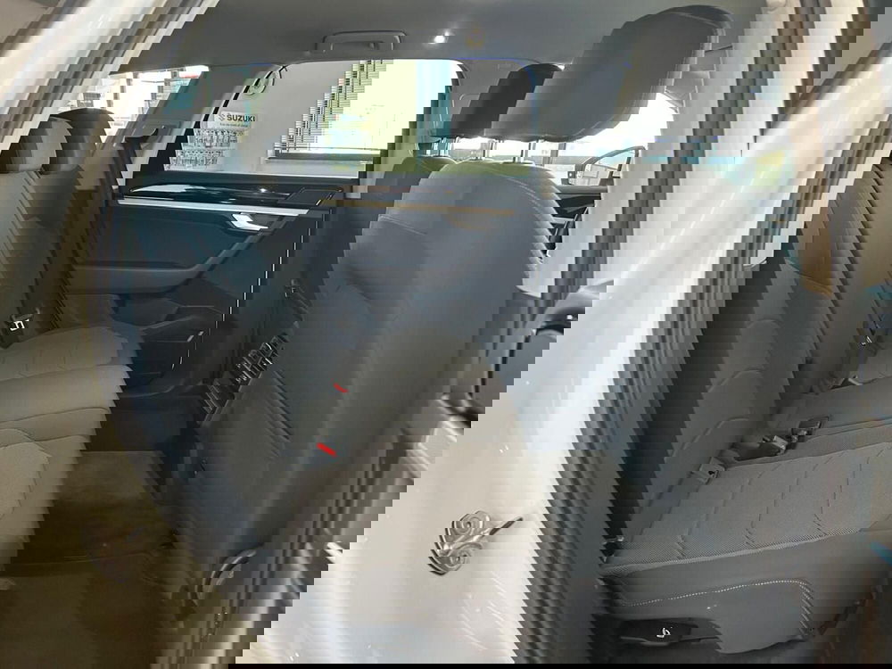 Volkswagen Touareg usata a Bari (13)