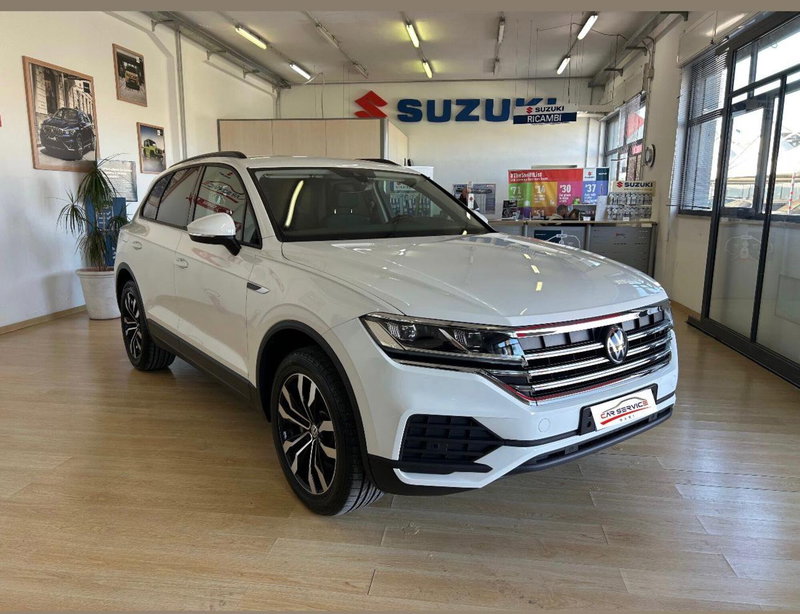 Volkswagen Touareg usata a Bari (3)