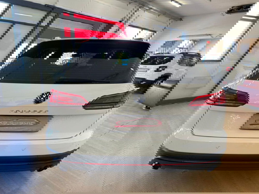 Volkswagen Touareg usata a Bari (6)