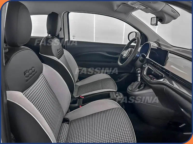 Fiat 500 nuova a Milano (12)