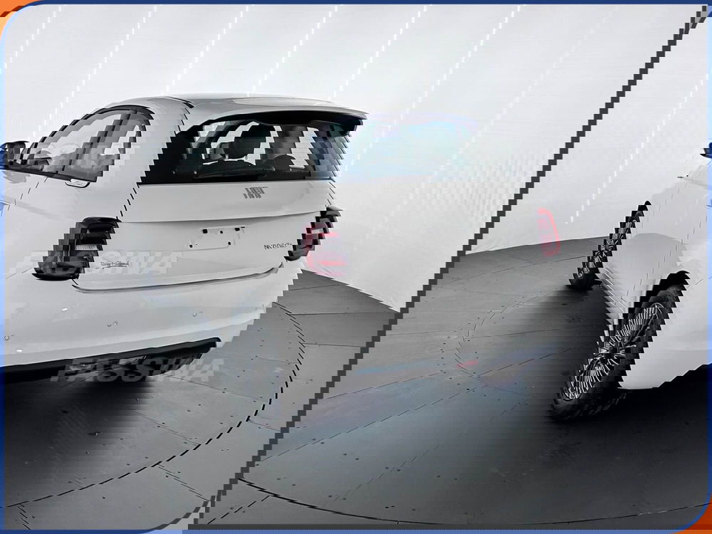 Fiat 500 nuova a Milano (4)