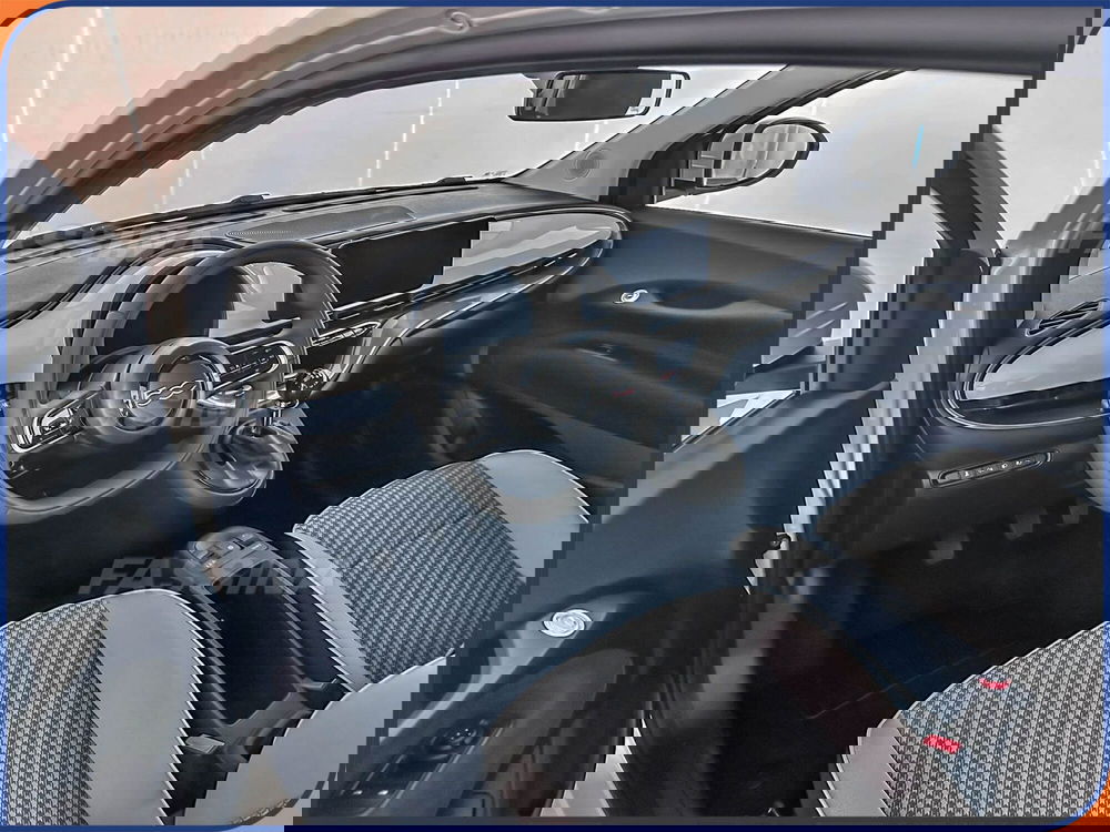 Fiat 500 nuova a Milano (9)