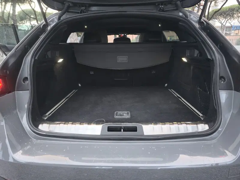 Peugeot 508 SW usata a Massa-Carrara (13)
