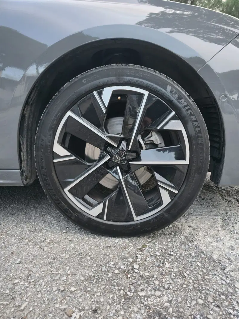 Peugeot 508 SW usata a Massa-Carrara (16)