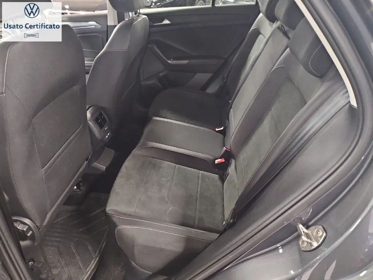 Volkswagen T-Roc usata a Genova (11)