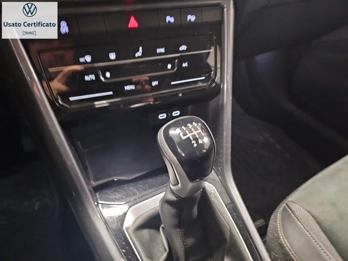 Volkswagen T-Roc usata a Genova (15)