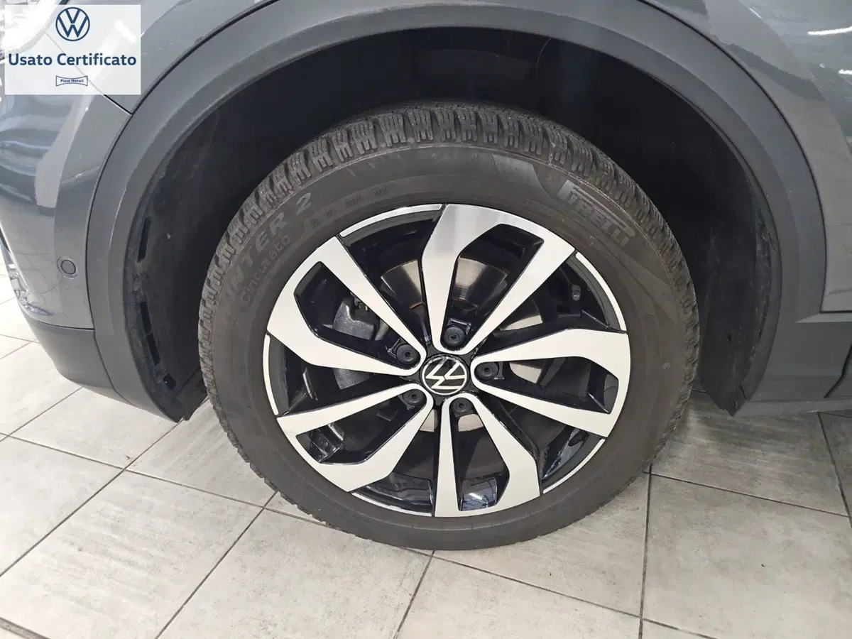 Volkswagen T-Roc usata a Genova (8)