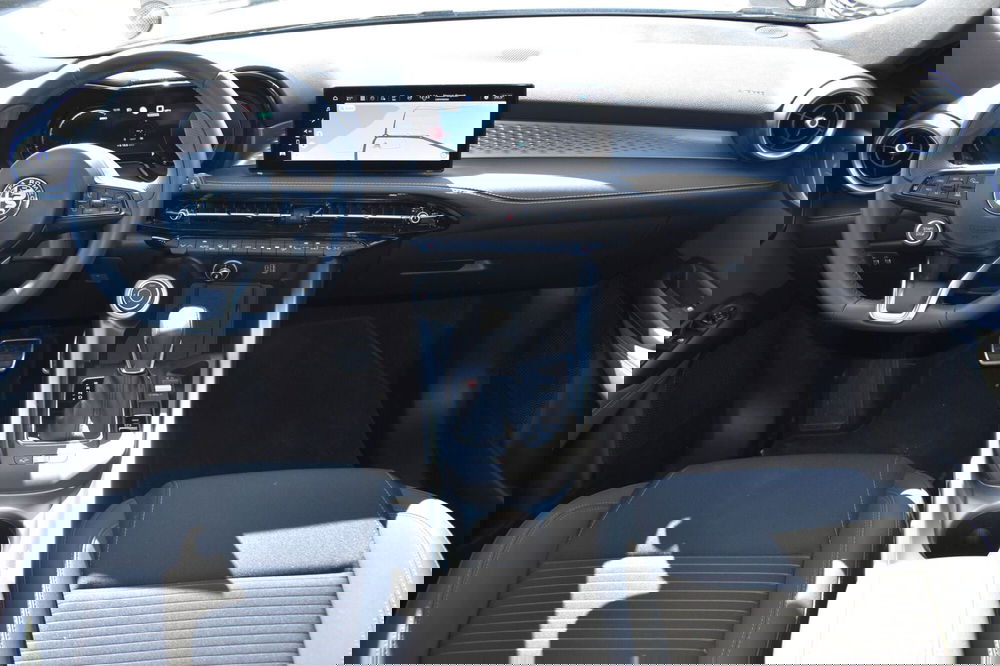 Alfa Romeo Tonale usata a Catania (11)