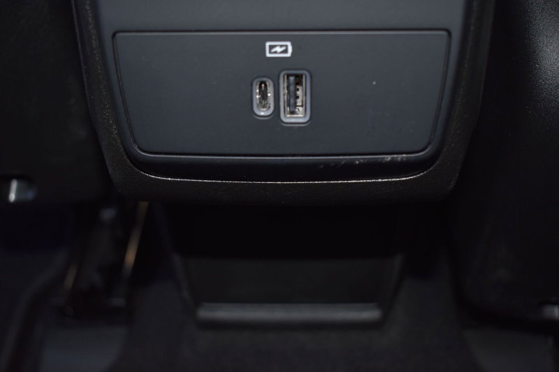 Alfa Romeo Tonale usata a Catania (20)