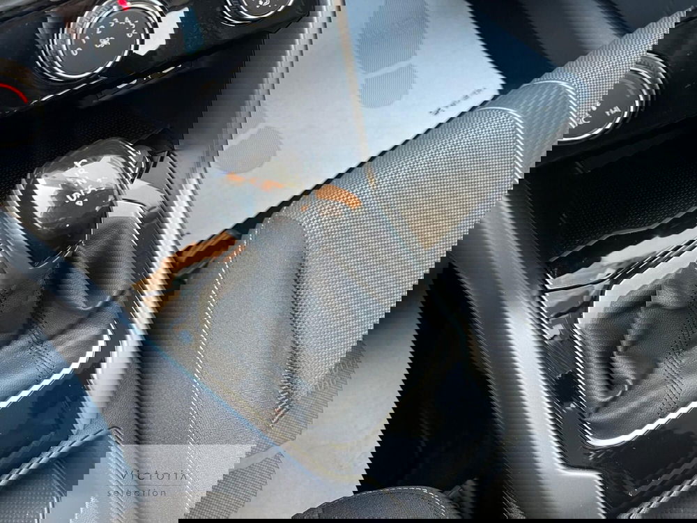 Volkswagen T-Roc usata a Brescia (13)