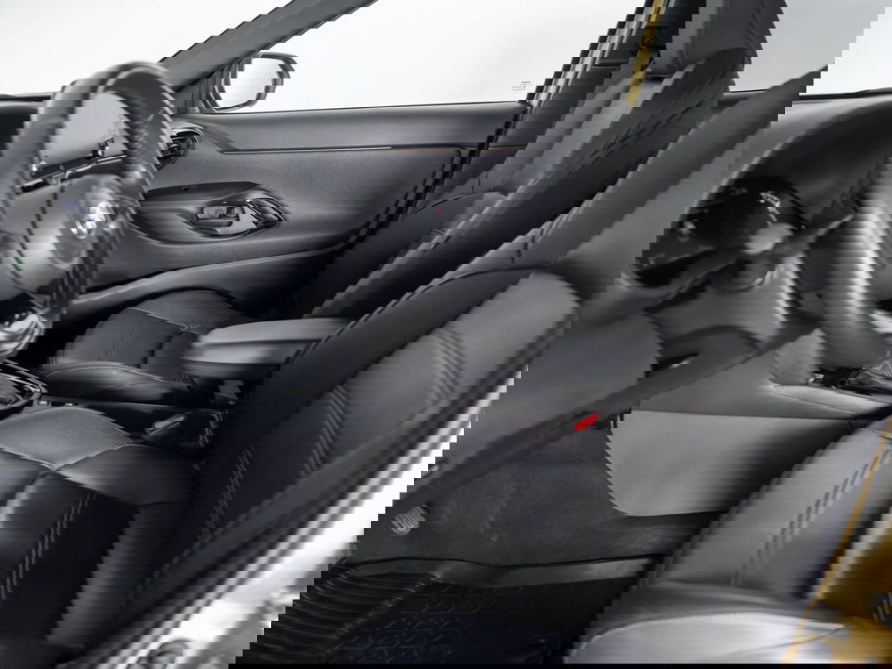 Toyota Yaris Cross usata a Foggia (12)