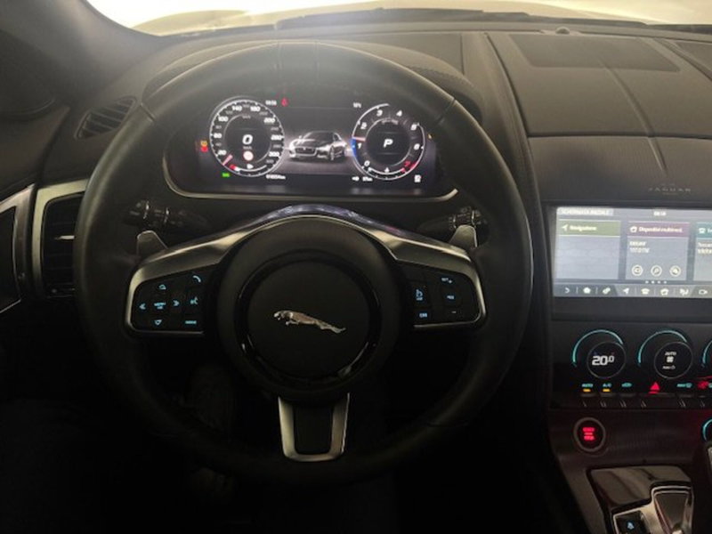 Jaguar F-Type Coupé usata a Como (10)