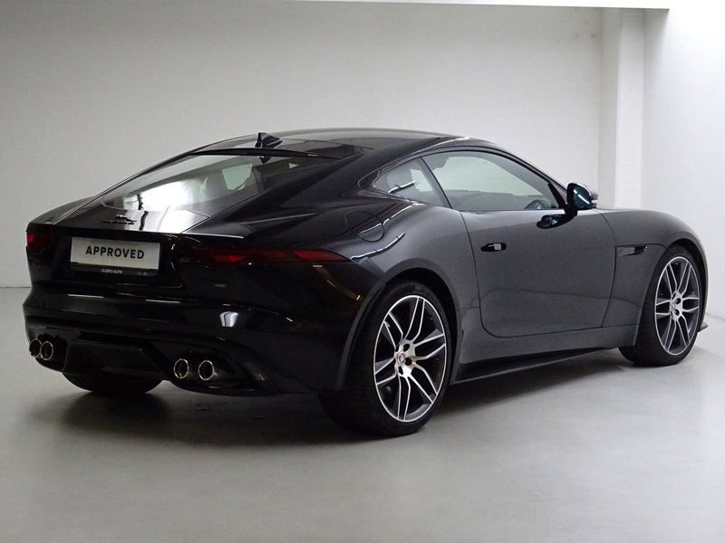Jaguar F-Type Coupé usata a Como (2)